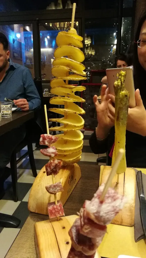 XU CHI_Provalo Spiedinificio_Fiumicino-Isola Sacra_review