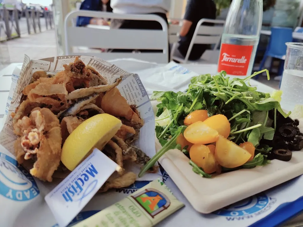 Florans Hadzhieva_Fishum - Fast Food di Pesce e Vegetali a Fiumicino_Fiumicino-Isola Sacra_review