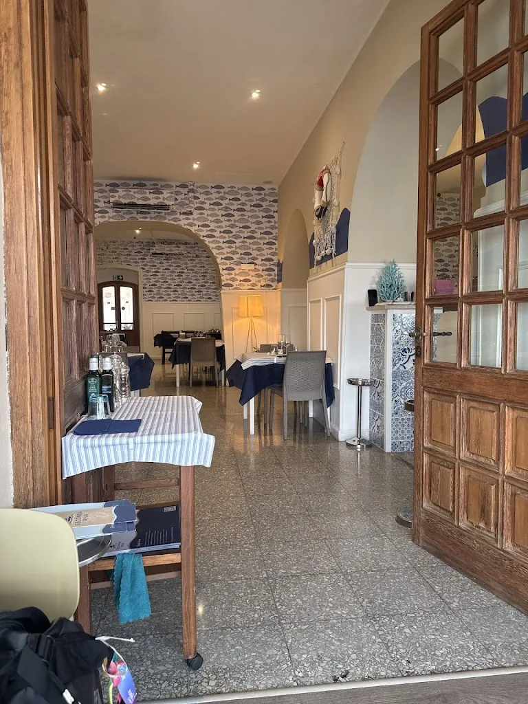 Gustavo Viglio_Seconda Riva_Fiumicino-Isola Sacra_review