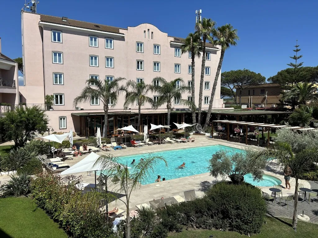 Lesley Magill_Hotel Isola Sacra_Fiumicino-Isola Sacra_review