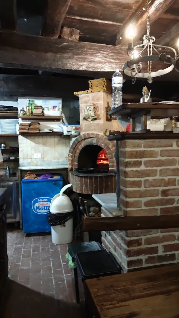 Pizzeria Centro storico da Valter , Frosinone, Lazio restaurant in Fumone