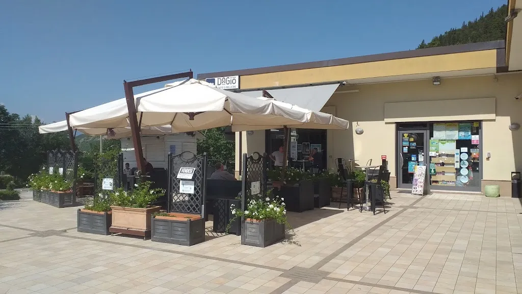 Maurizio Orlandi_BAR DAGIO'_Fumone_recensione