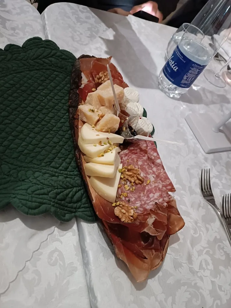 Fabio Buttafuoco_Il Giardino degli Ulivi_Gallinaro_review