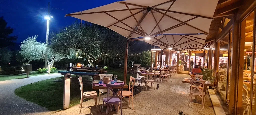 Braceria Mamma Giovanna restaurant in Gallinaro