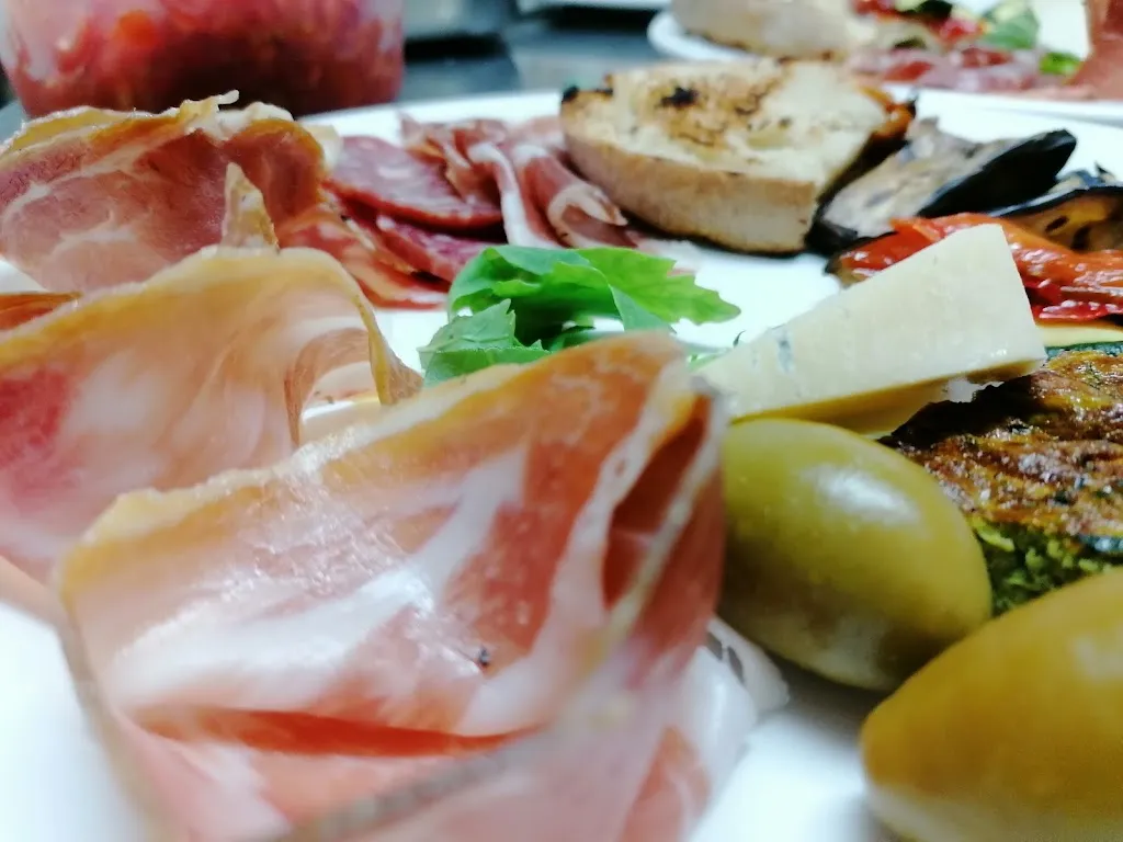 Menu_Luna rossa ristorante pizzeria_Gallinaro_image_4