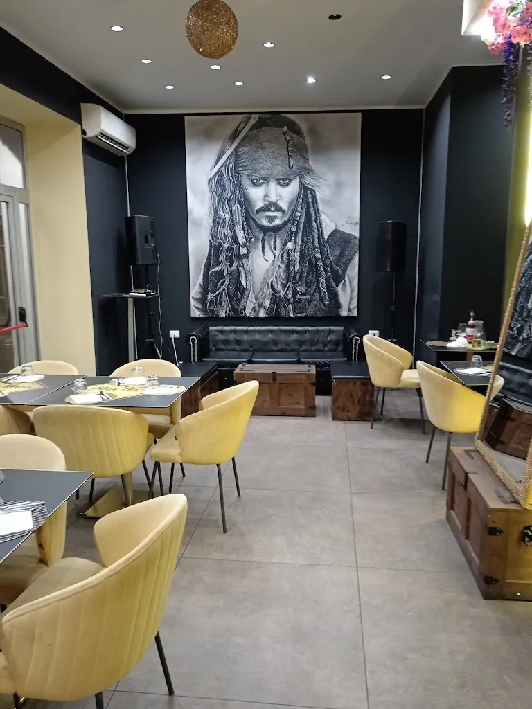 Cristina Fratini_Perla Negra 2.0_Formia_review