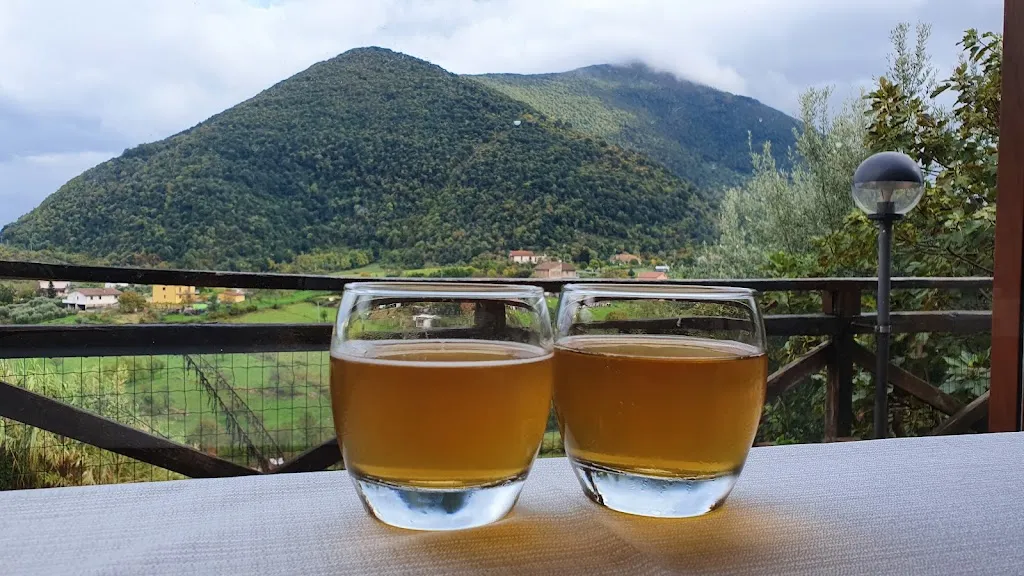 Bobby Smith_L'INTRUSO_Giuliano di Roma_review