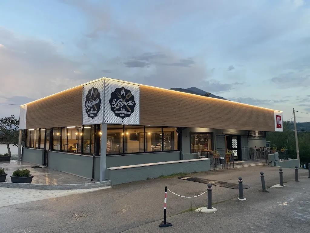 Ristorante "Il Laghetto" restaurant in Giuliano di Roma