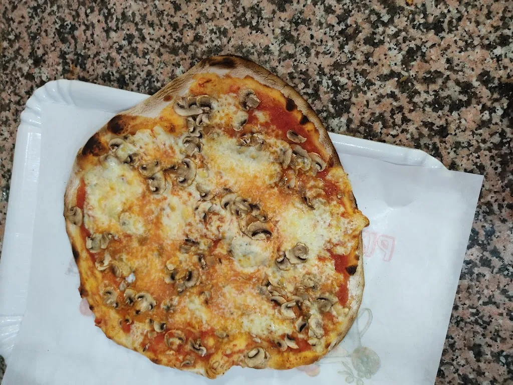 Mc Mario Pizzeria_Giuliano di Roma_slider_image_2