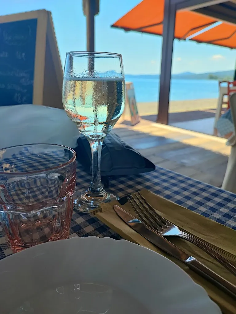 Carlo Fallongo_Palm Beach_Grotte di Castro_recensione