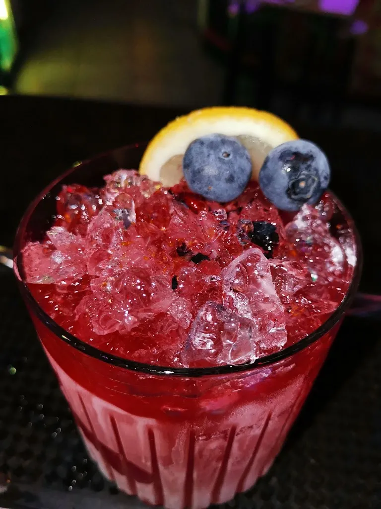 Menu_Black & White_Grotte di Castro_image_2