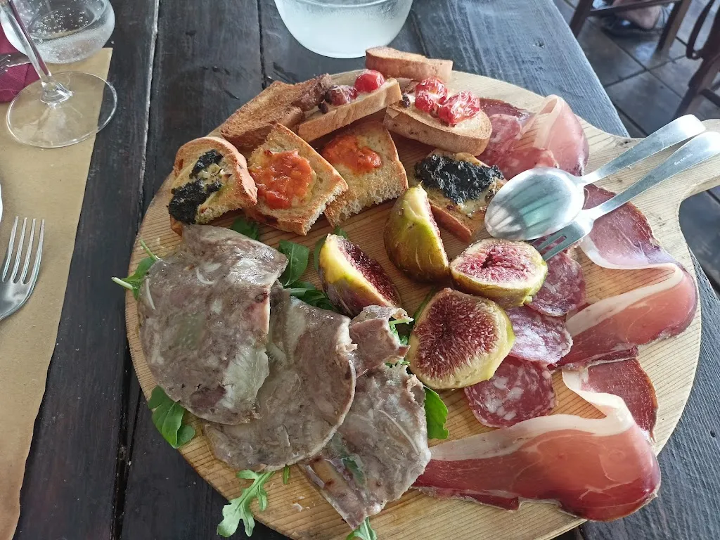 La Cantina Del Mago_Grotte di Castro_slider_image_3