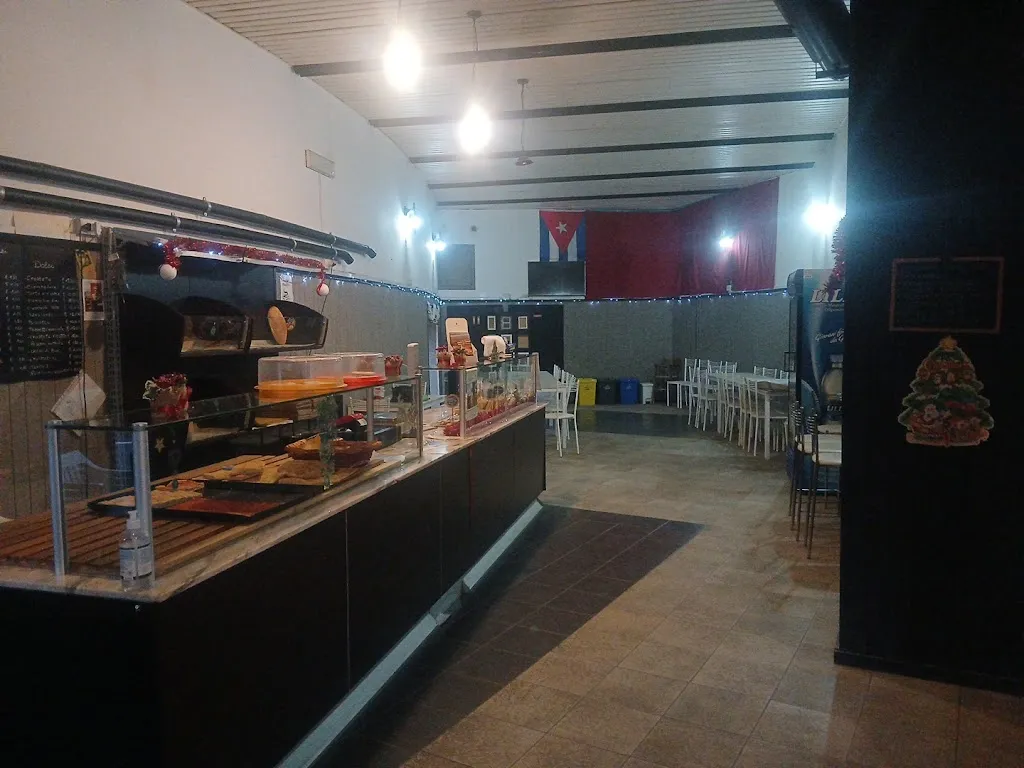 Panificio Pizzeria N'firza restaurant in Grotte di Castro