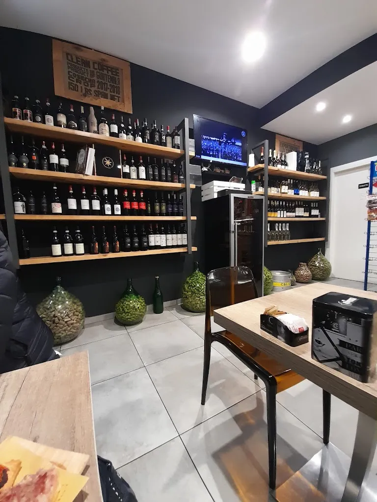 Mascia Micheli_Civico 71_Grotte Santo Stefano_recensione