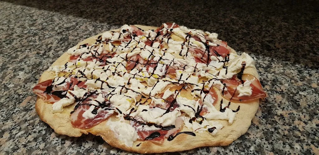 Giuliocaneponi restaurant in Grotte Santo Stefano