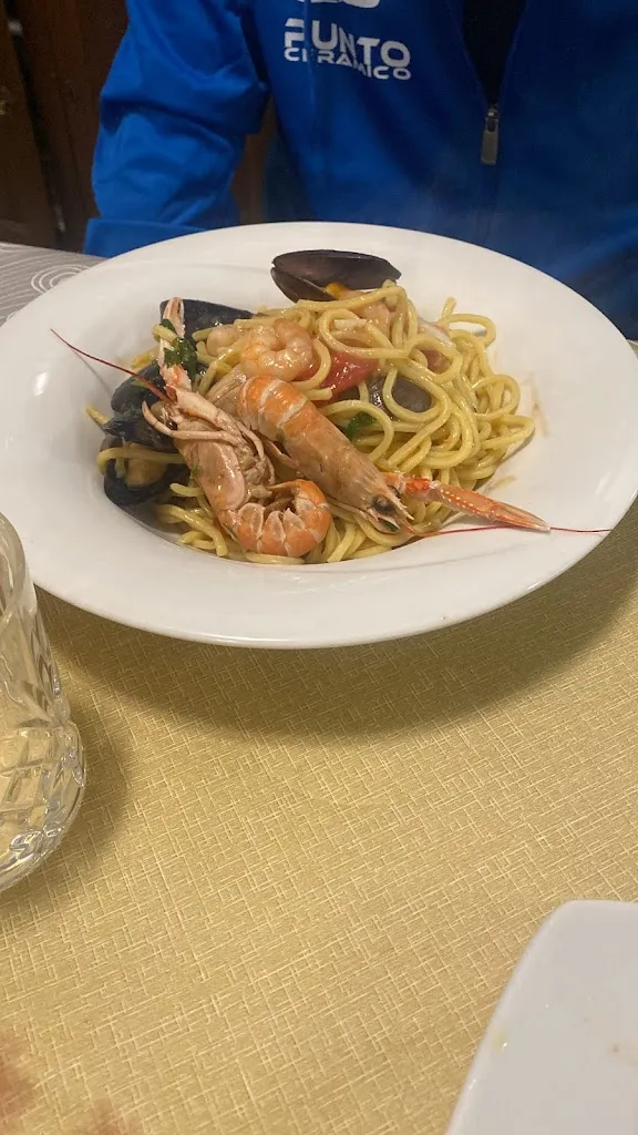 CLAUDIA CASTELLANI_Ristorante Pizzeria La Fiaba_Ischia di Castro_review