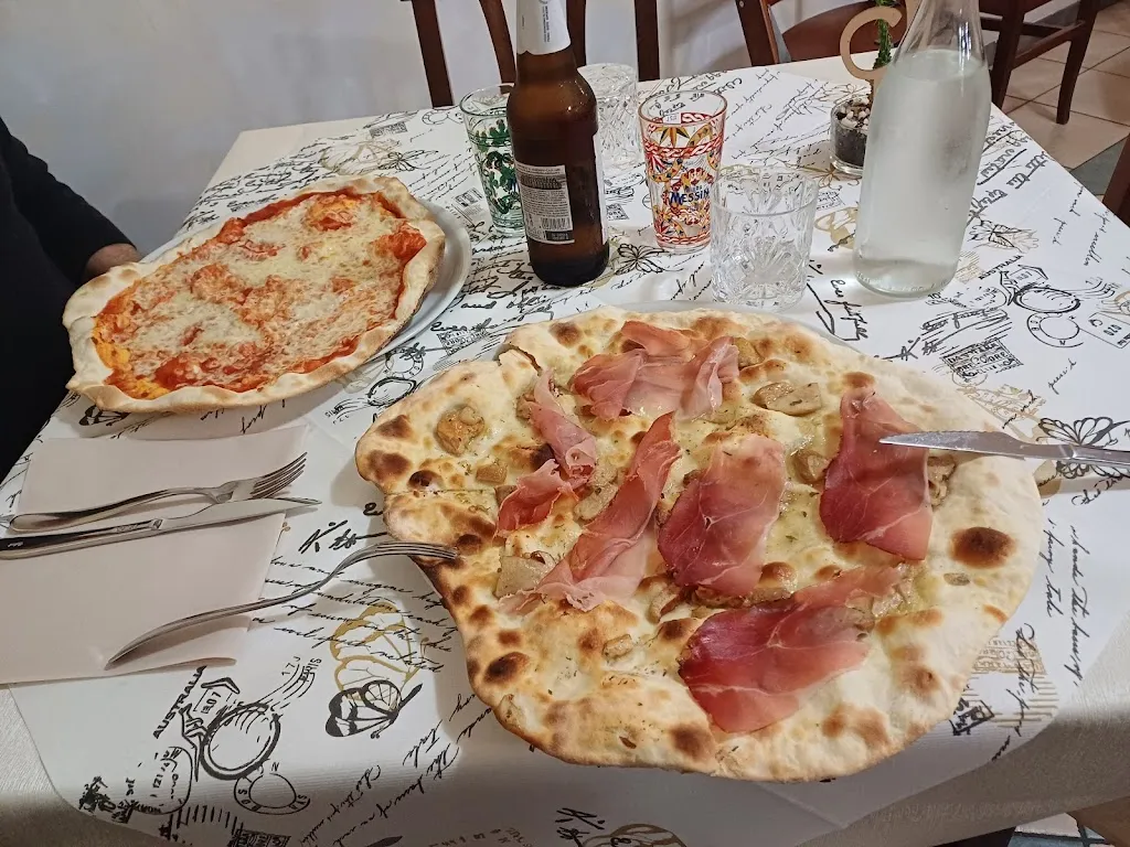 Ristorante Pizzeria La Fiaba_Ischia di Castro_slider_image_3