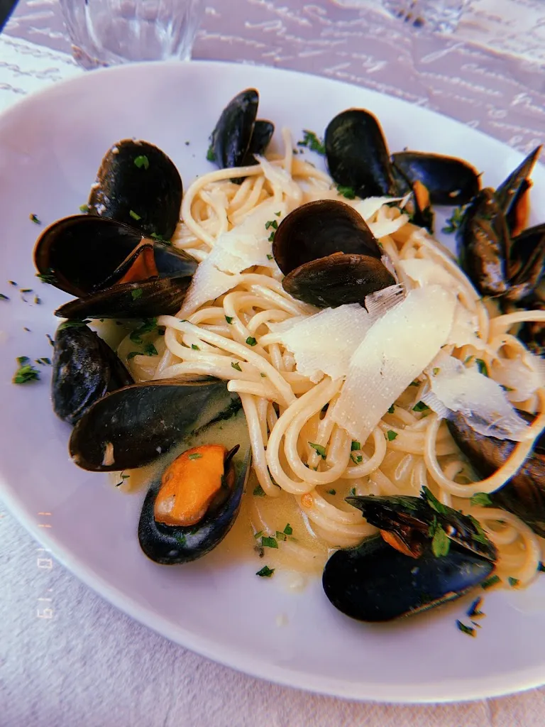 Harley Slyman_Taverna Paradiso_Fregene_review