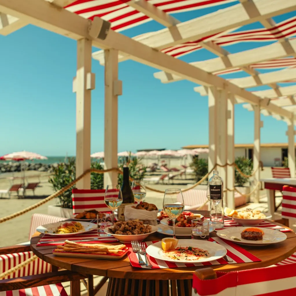 Bagno Saint Tropez • Fregene_Fregene_slider_image_3