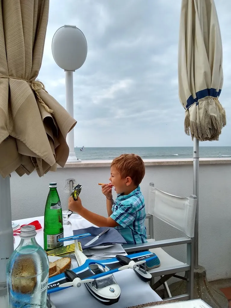 Giulia Tiddens_Tirreno Village_Fregene_review