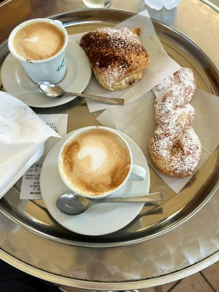 Bar Pasticceria Cattani restaurant in Fregene