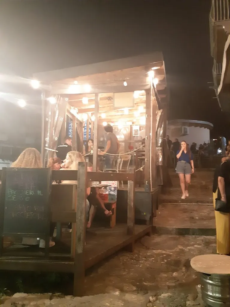 Marilena Toto_Contrabbando Urbano_Itri_review