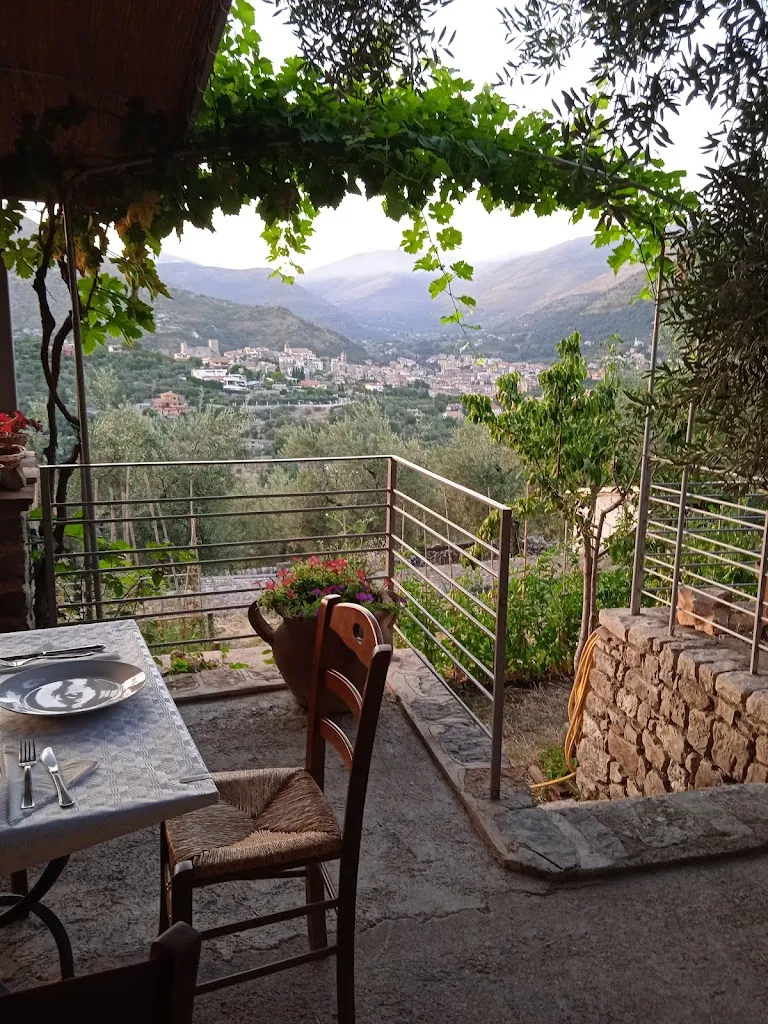 VivoLi restaurant in Itri