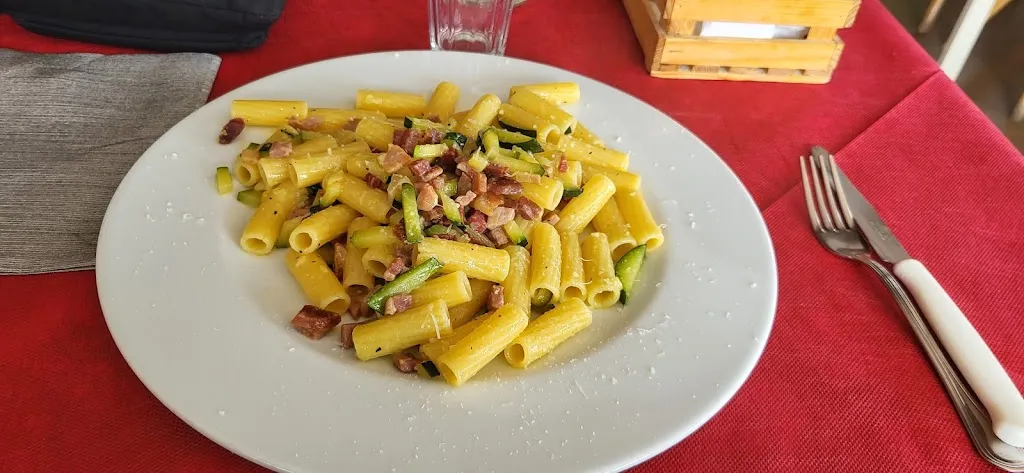 Ergest Kryeziu_Cafe e Food_Labico_review