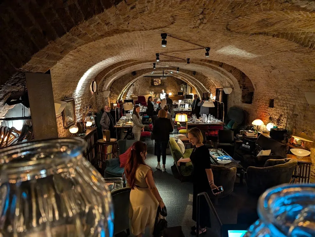 Cantina Piemontese_Laghetto_slider_image_3