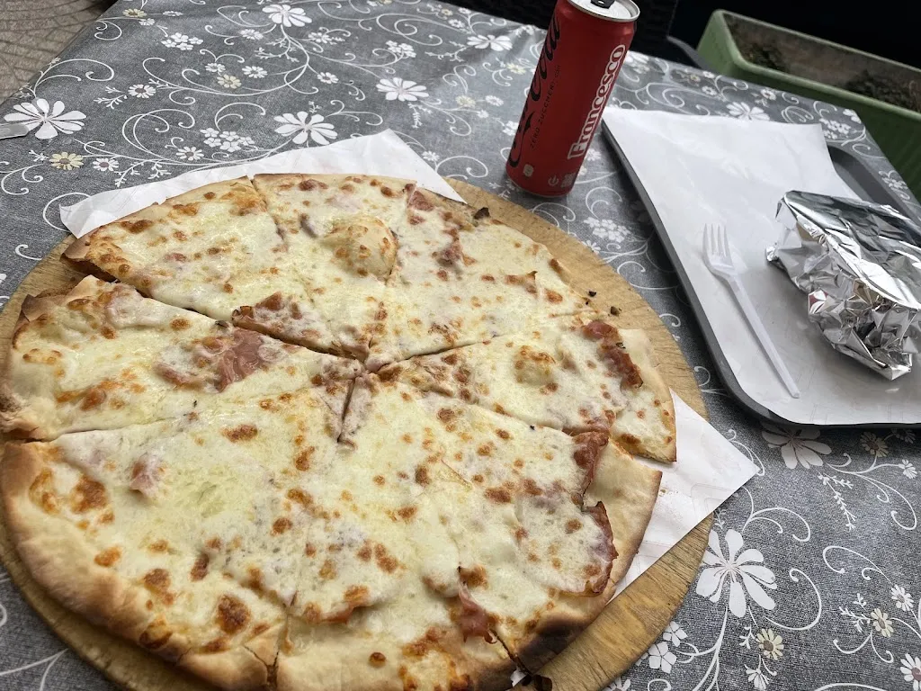 Valentino messina_Pizza a Spicchi Massimina_La Massimina-Casal Lumbroso_review