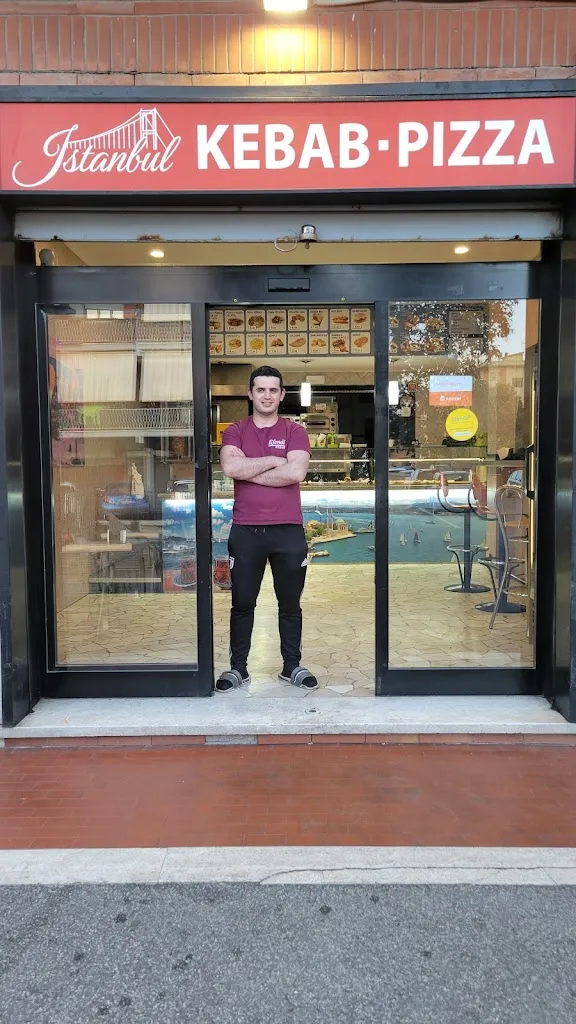 Prof Cannistraci_ISTANBUL KEBAB&PİZZA_La Massimina-Casal Lumbroso_recensione