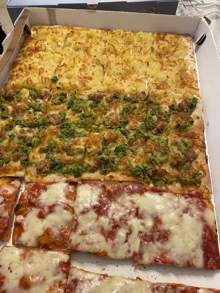 Pizza 2000 restaurant in La Massimina-Casal Lumbroso