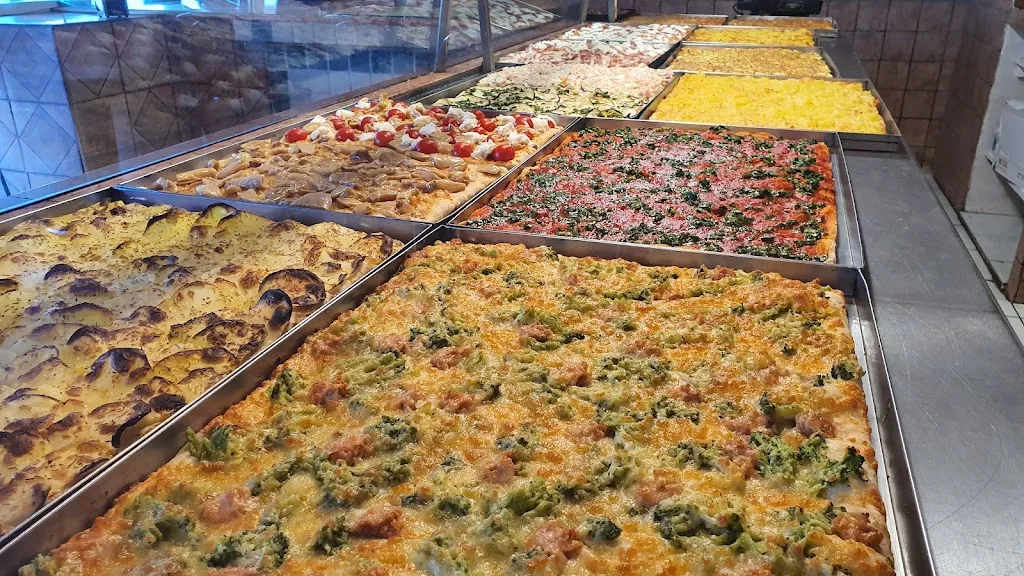 Pizza 2000_La Massimina-Casal Lumbroso_slider_image_3