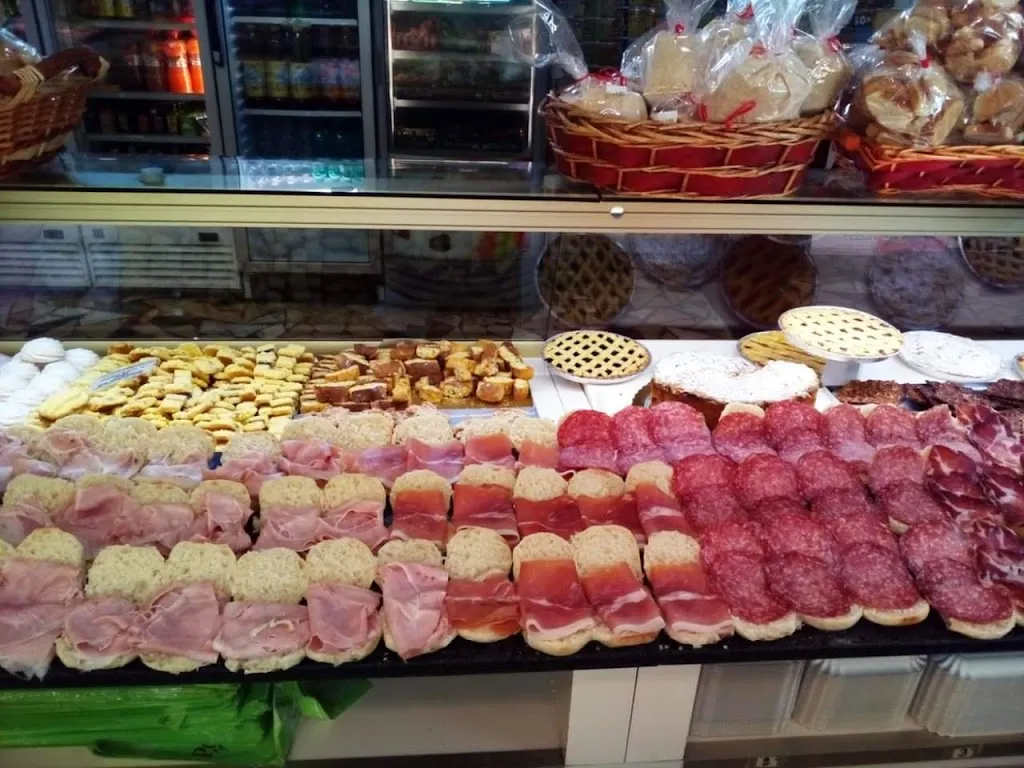 Panificio Cariani restaurant in La Massimina-Casal Lumbroso