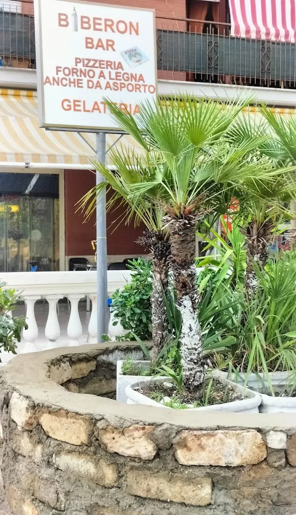 Biberon Bar • Ristorante • Pizzeria forno a legna • Gelateria_La Massimina-Casal Lumbroso_slider_image_2