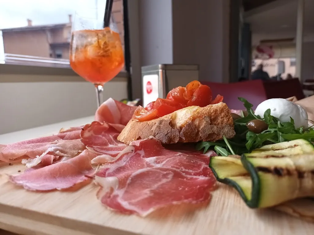 Sisters_Latina Scalo_slider_image_3