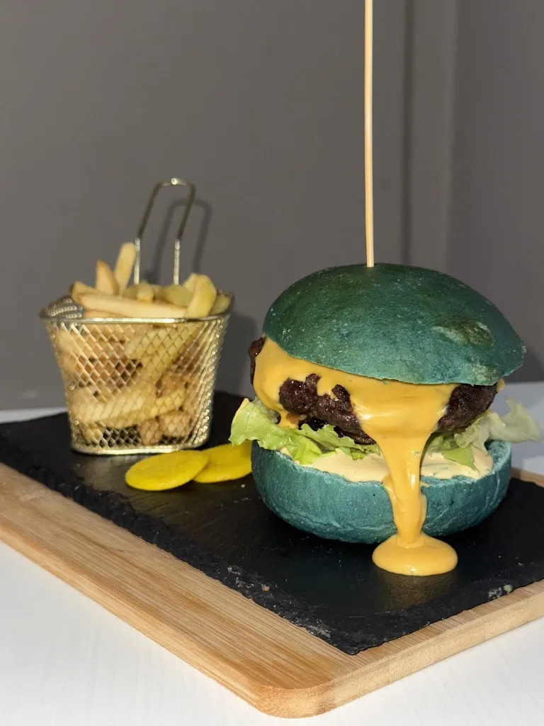 Game Burger Lariano_Lariano_slider_image_2