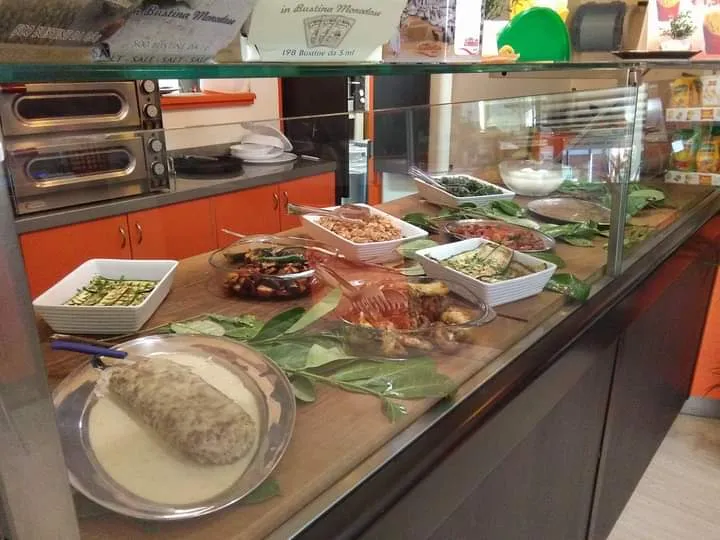 Pizza... E Non Solo!_Lariano_slider_image_2