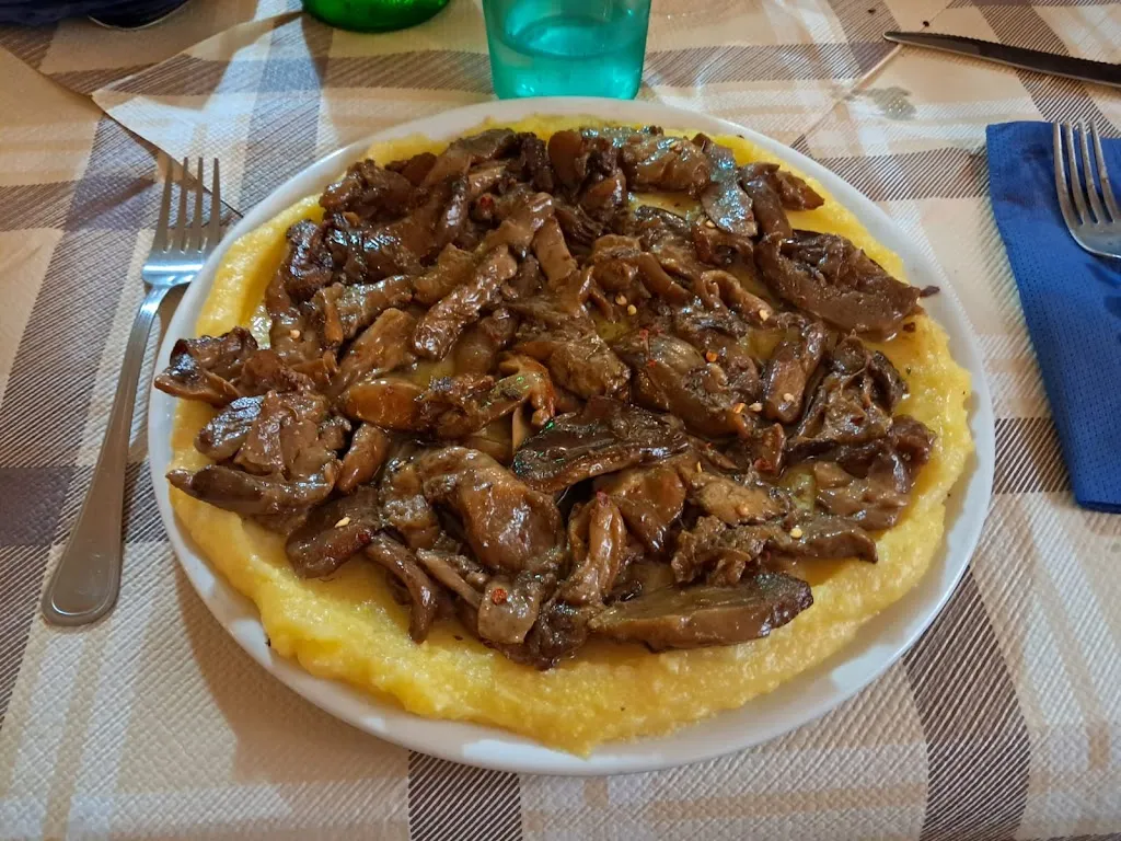 Claudio Delfini_Da Vanessa trattoria pizzeria_Lariano_review