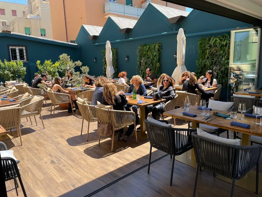 Mit Bistrot Ostia_Lido di Ostia_slider_image_1