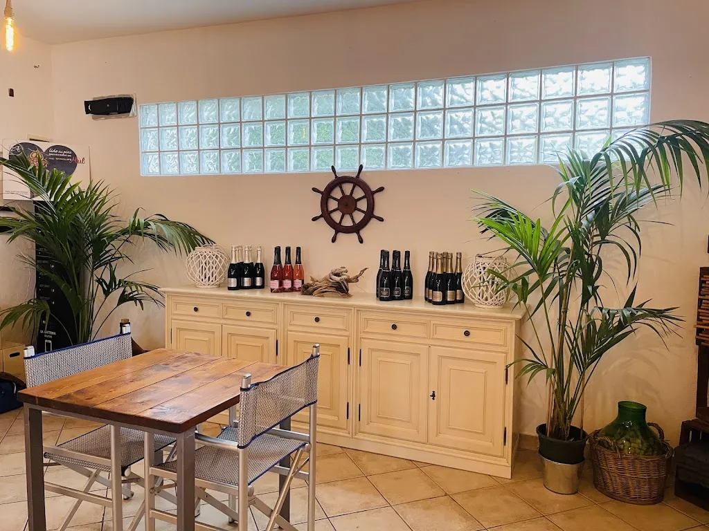 Lido dei Pini restaurant in Lido dei Pini