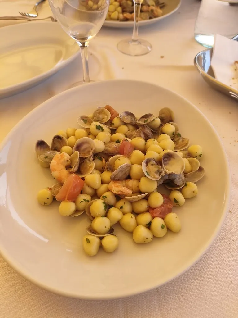 Flavio Ferrini_Ristorante da Pietro 1970_Lido dei Pini_review