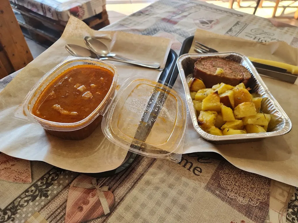 Marié González Navarro_Due Al Forno_Lido dei Pini_review