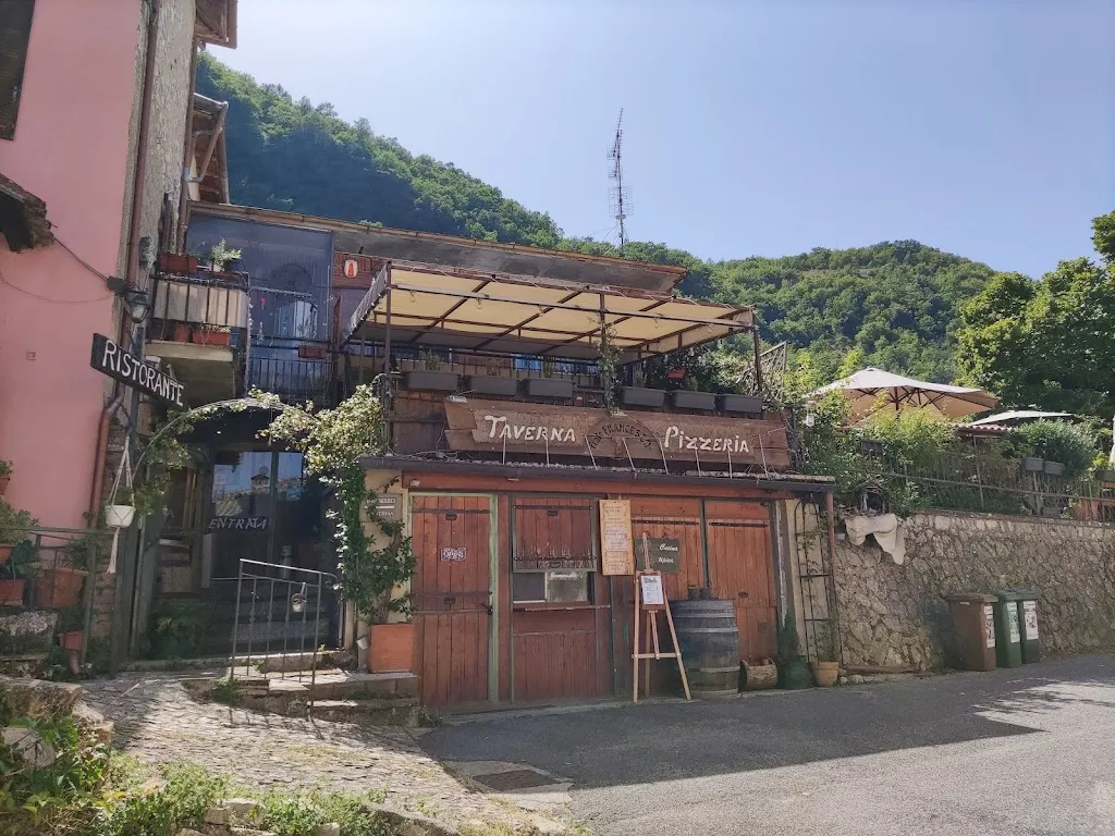 taverna frate francesco_Limiti di Greccio_slider_image_2