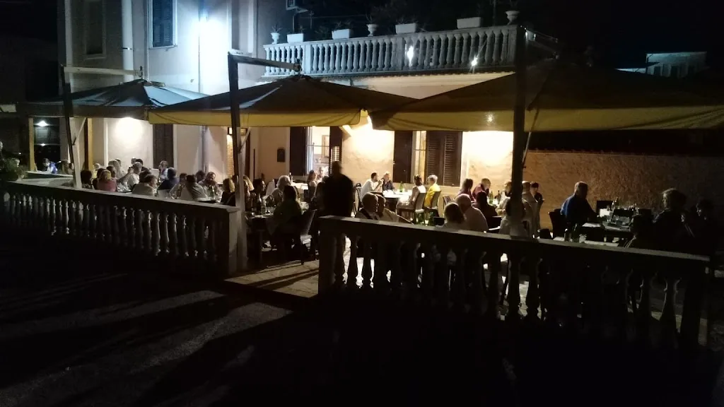 La trattoria dei Combattenti Maccarese restaurant in Maccarese