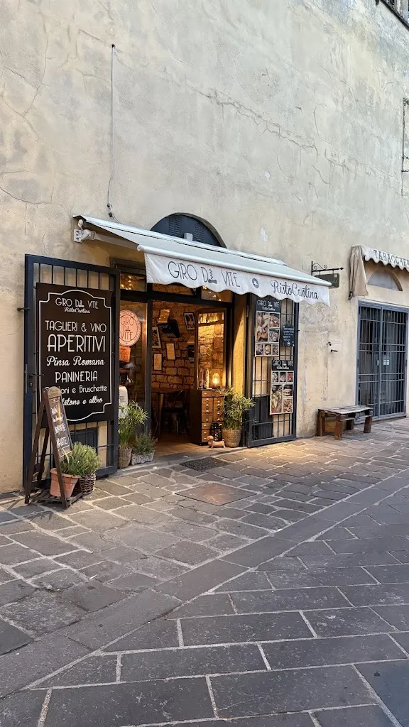 M.H. S._GIRO DI VITE_Lubriano_review