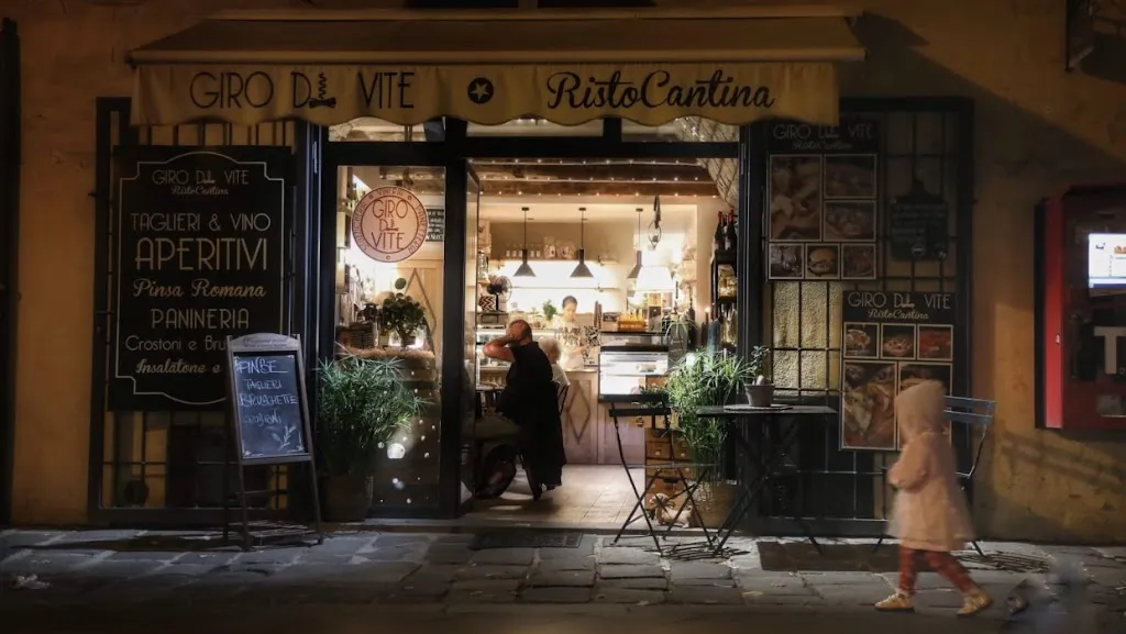 GIRO DI VITE_Lubriano_slider_image_1