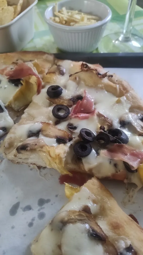 Petra Oelka_Bar Pizzeria 