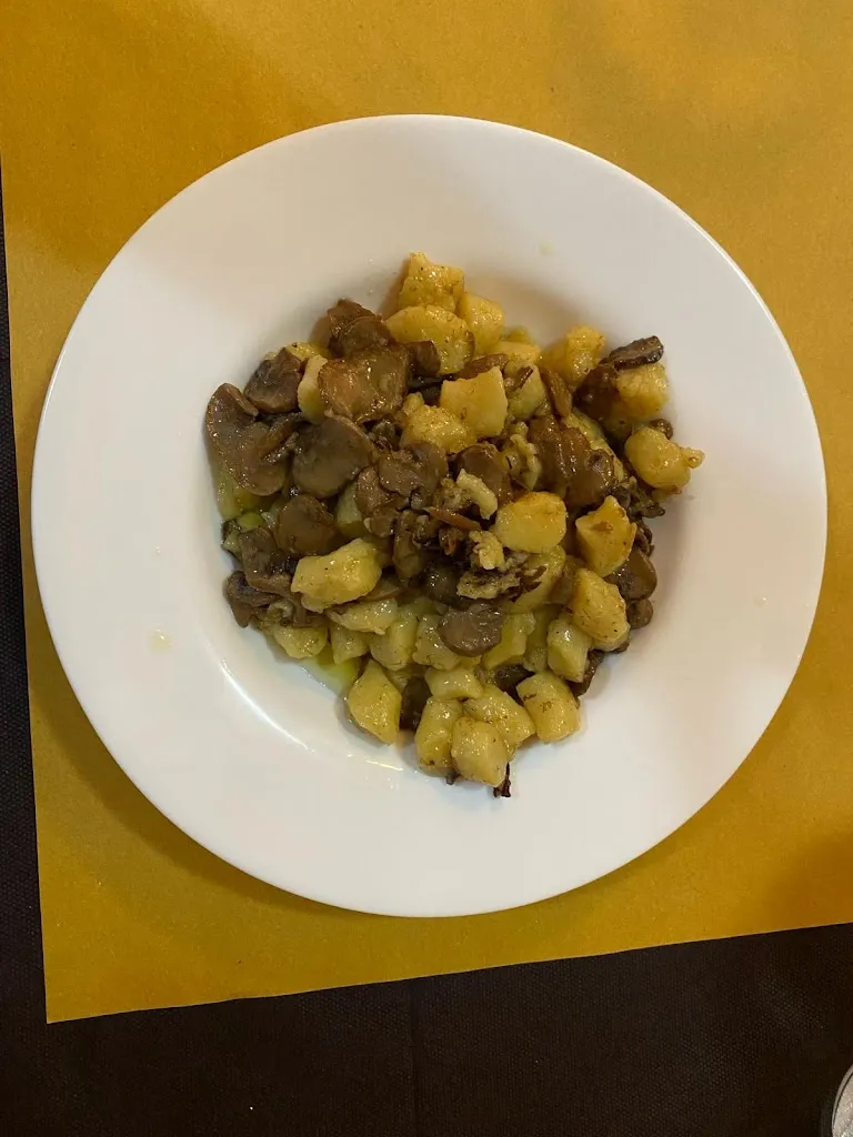 Ian H_Il Castello_Vittorito_review