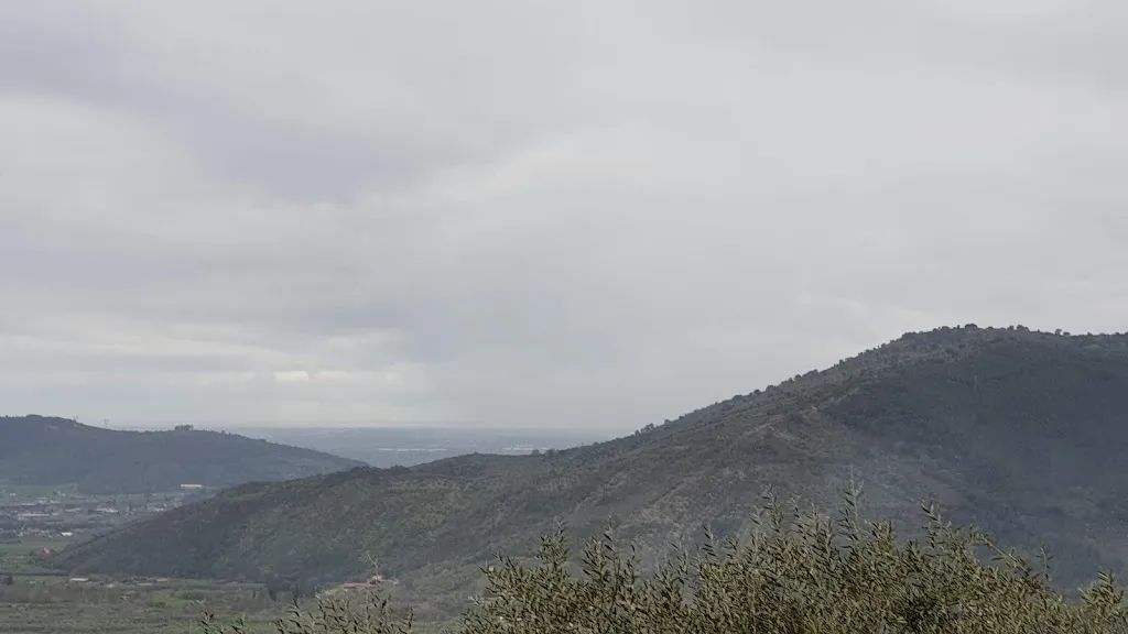 A Due Passi Da_Maenza_slider_image_3